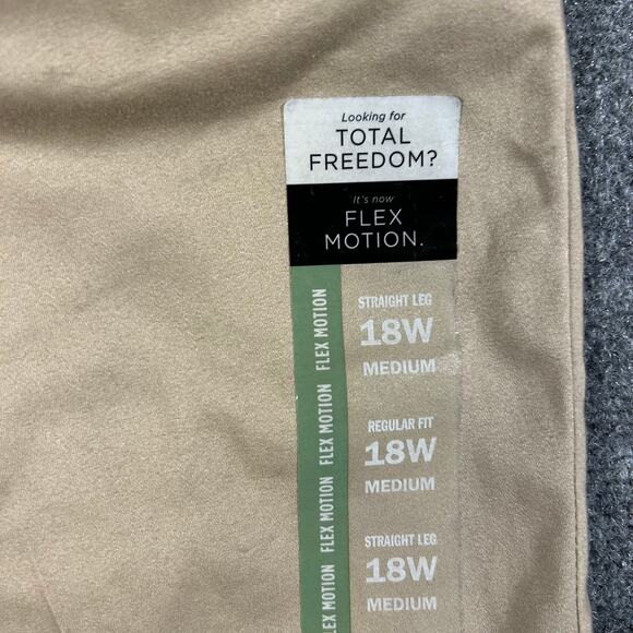 NWT Lee Reg Straight Mid Rise Khakis Women's 18W Med Tan Flex Motion Plus Pants - Picture 5 of 11